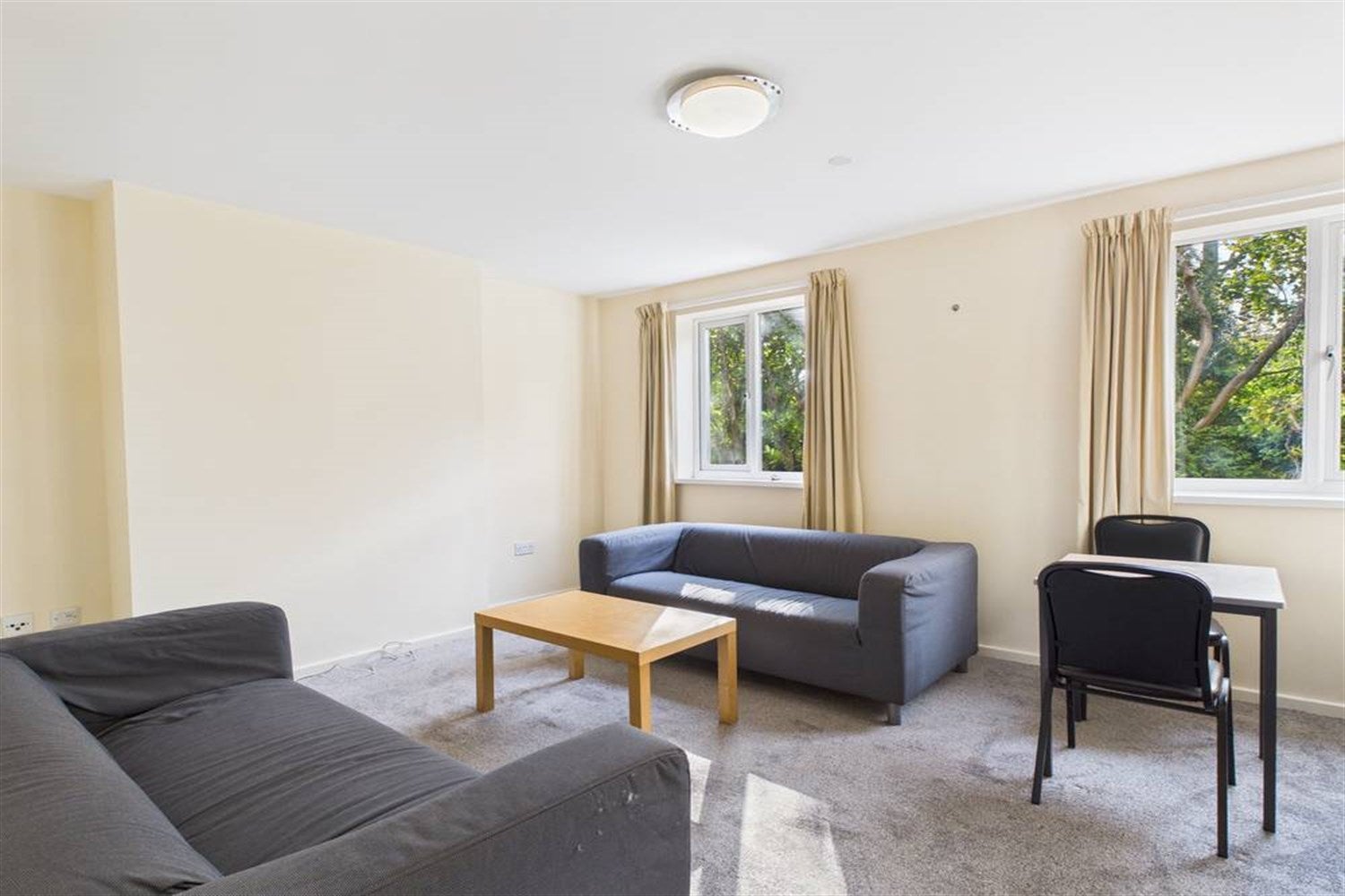 Flat Kirkley Close in Newcastle upon Tyne