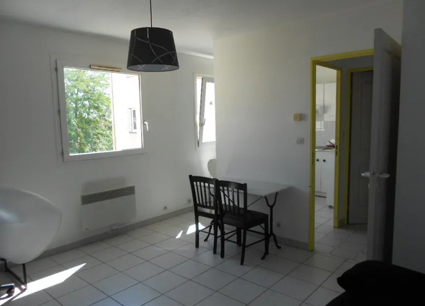 Appartement Rue du Cirque Romain à Nîmes
