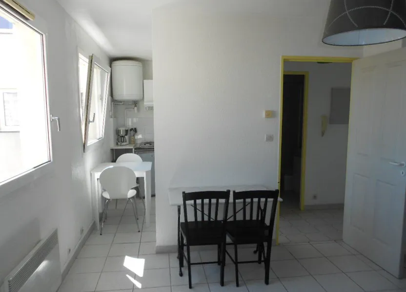 Appartement Rue du Cirque Romain à Nîmes