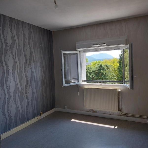 Appartement Place Karl Marx à Saint-Martin-d'Hères