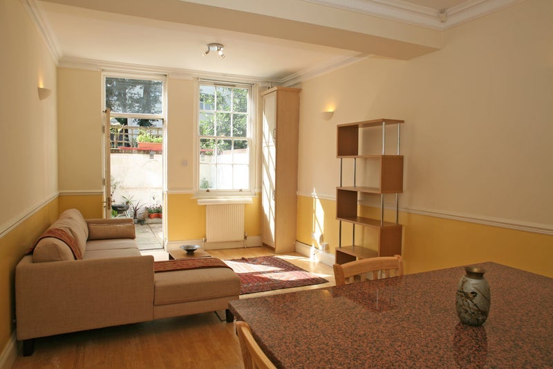 Room Kennington Road in Greater London