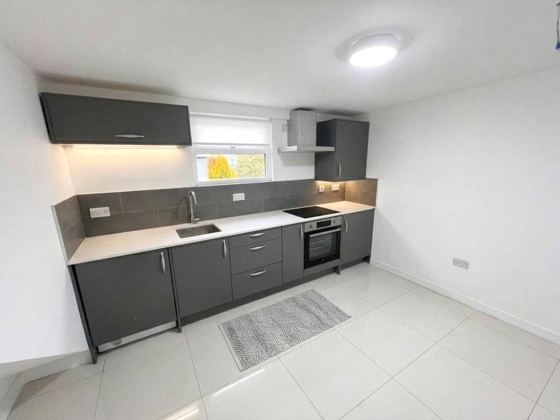 Flat Haydock Close in Trafford
