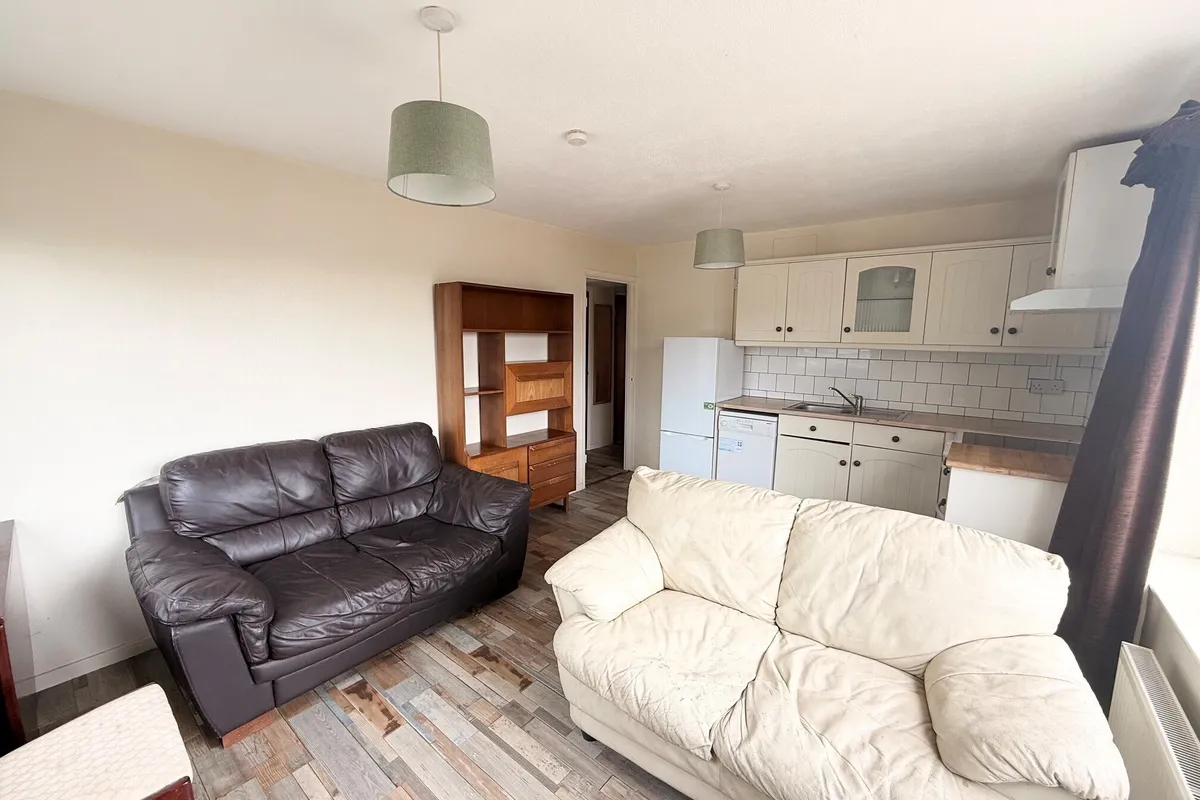 Flat Rockingham Road in Charnwood