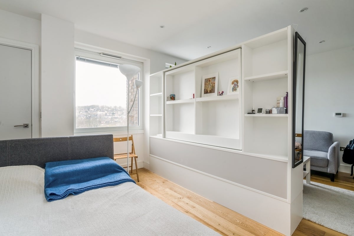 Flat Molesworth Street in Greater London