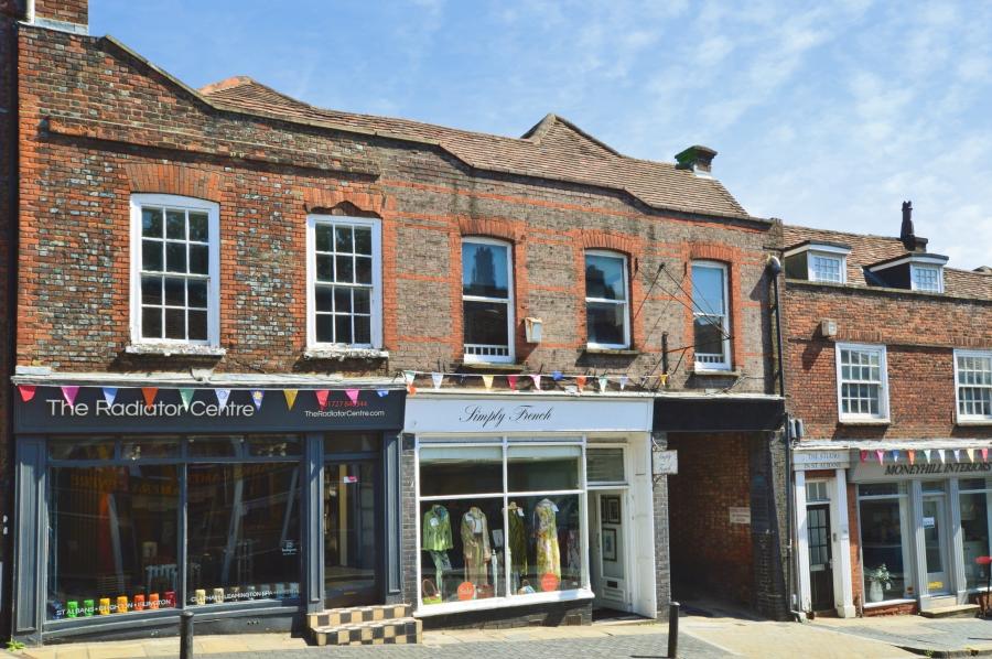 Flat Dolphin Yard in St Albans