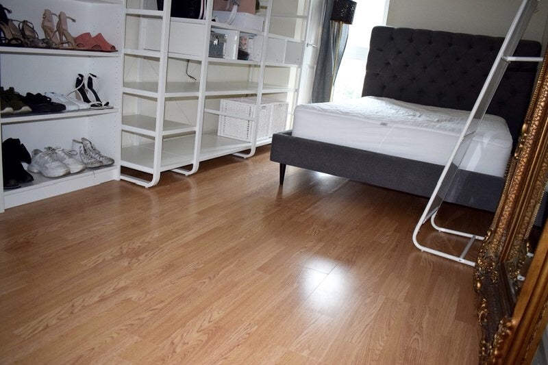 Flat Southcott Road in Greater London