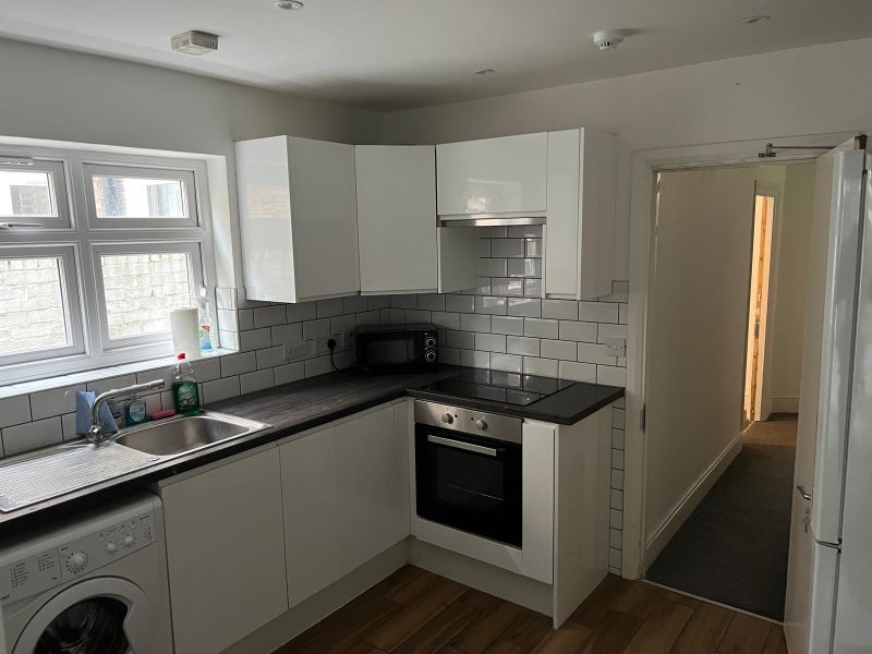 Room Durban Road in Greater London