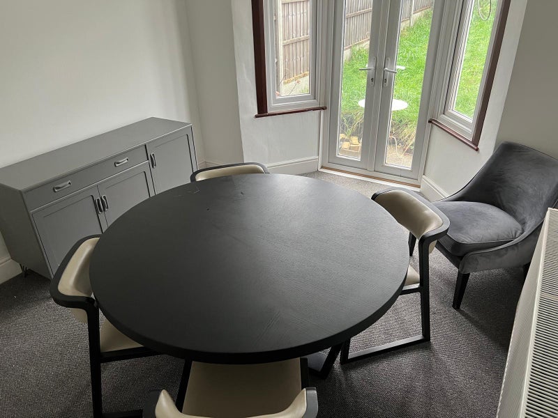 Room Durban Road in Greater London