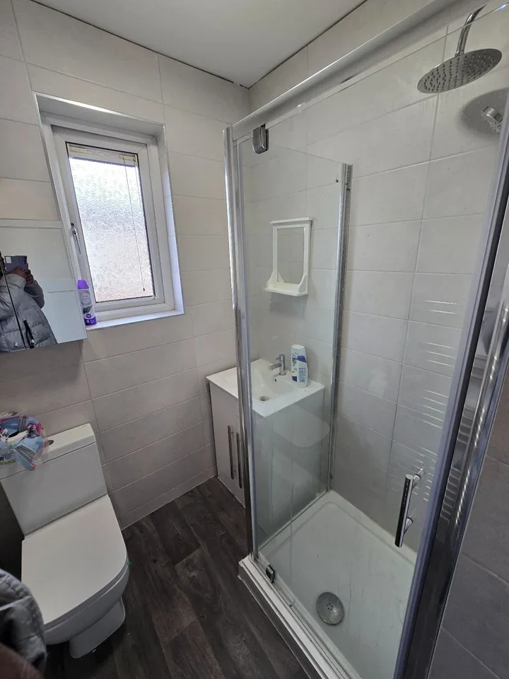 Room Laycock Avenue in Bolton