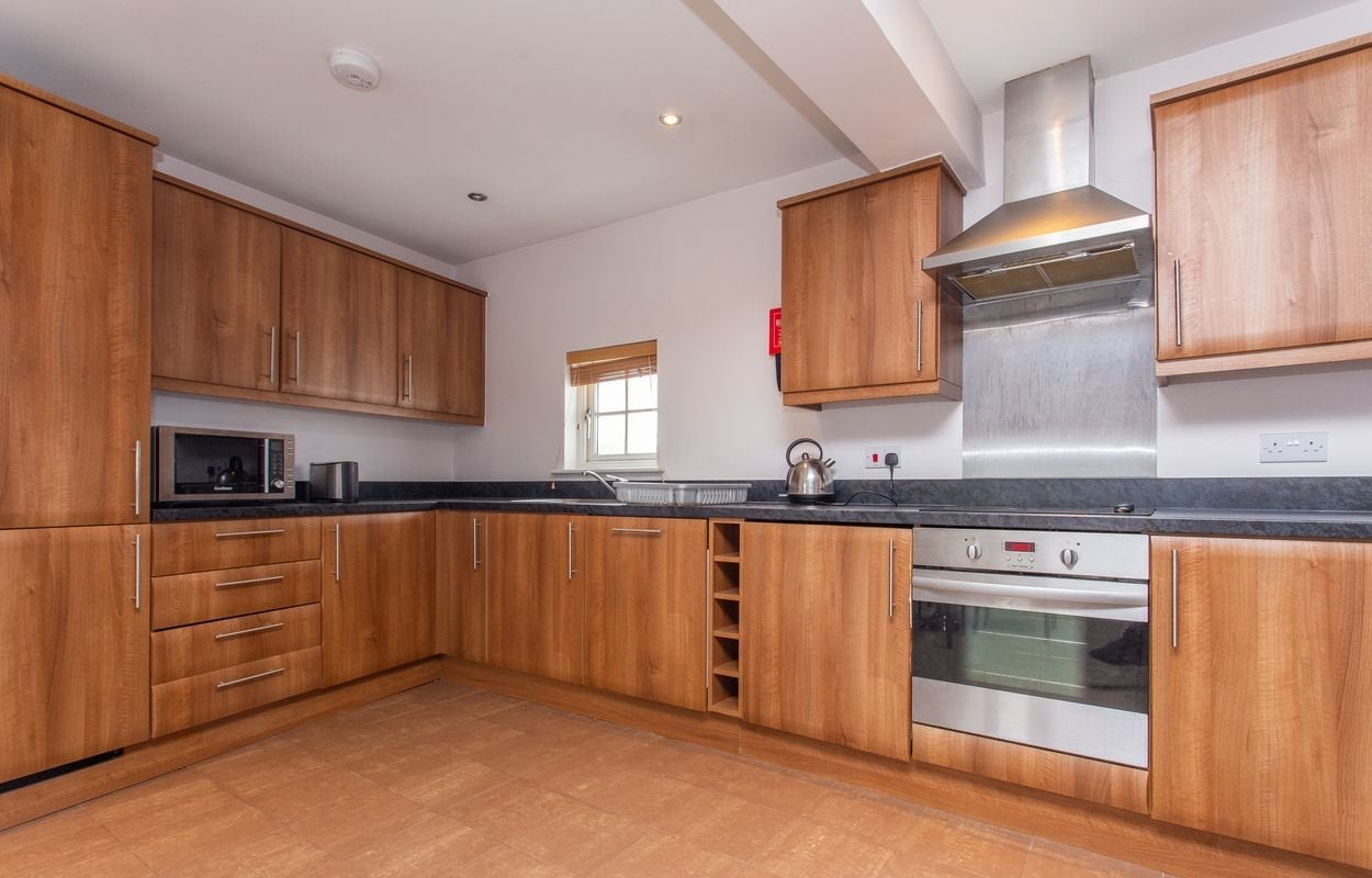 Flat Weir Court in Canterbury