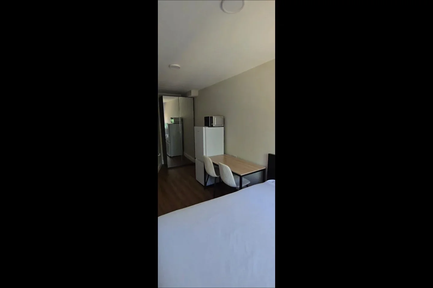 Room Cranbrook Road in Greater London