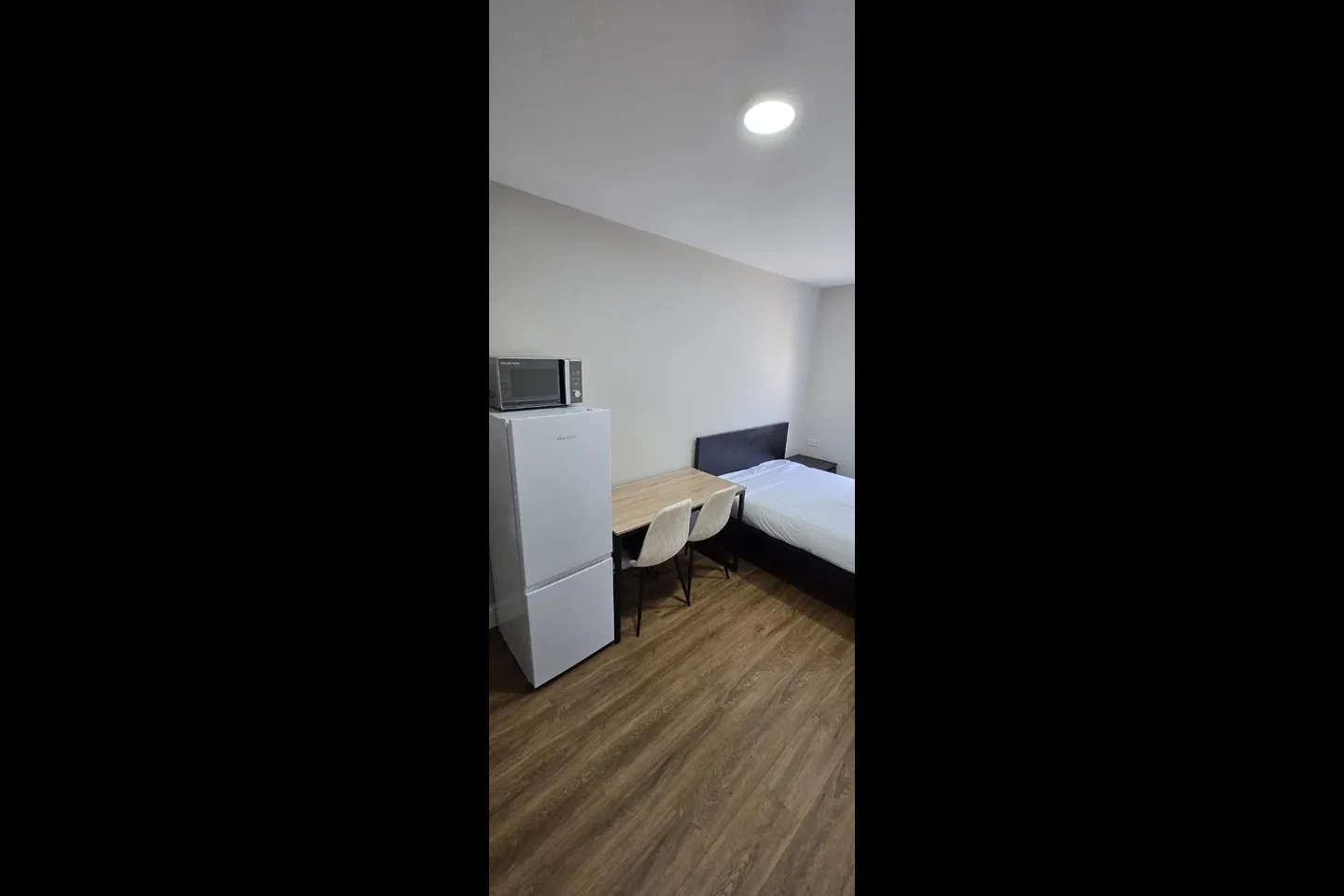 Room Cranbrook Road in Greater London
