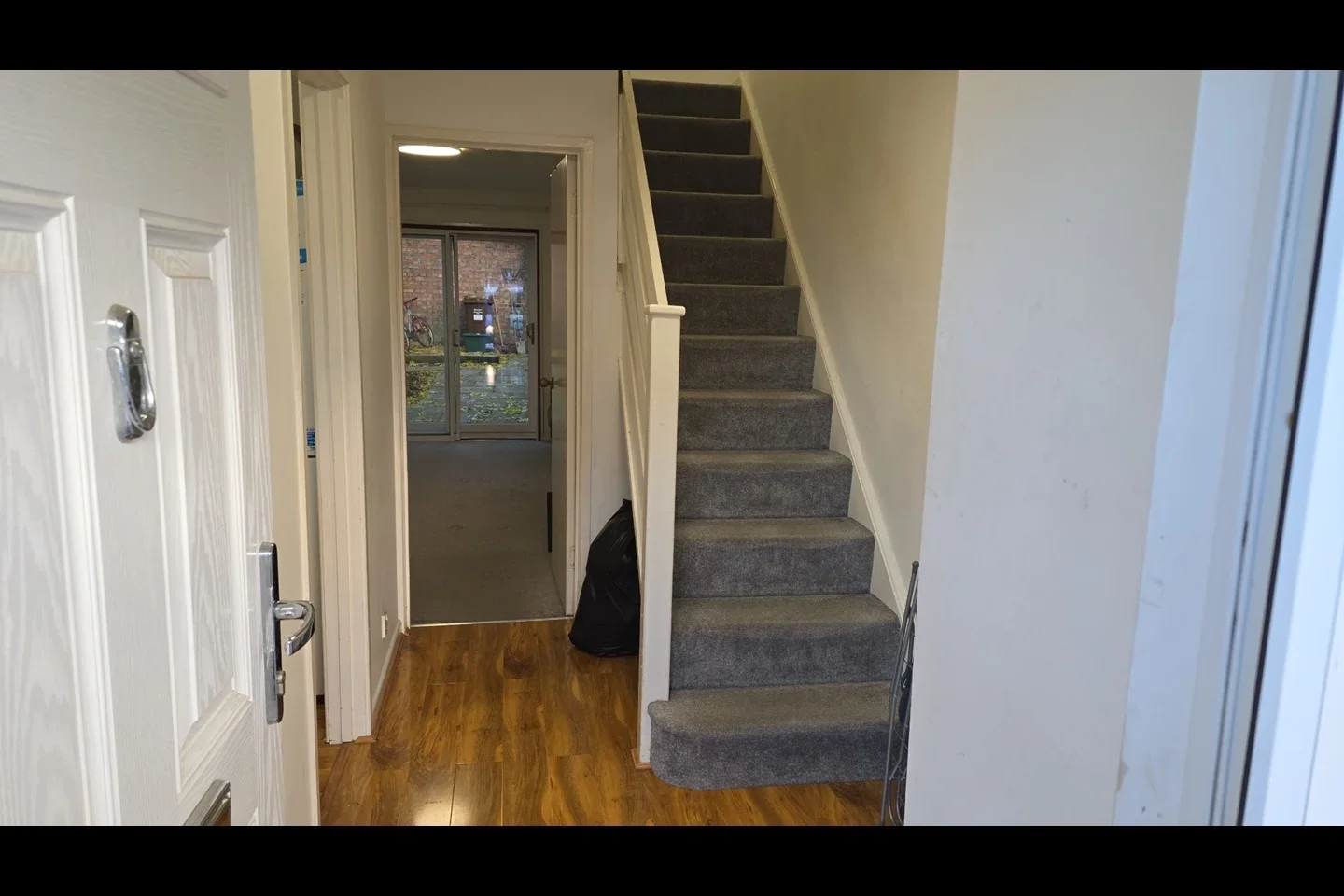 House Weavers Close in London
