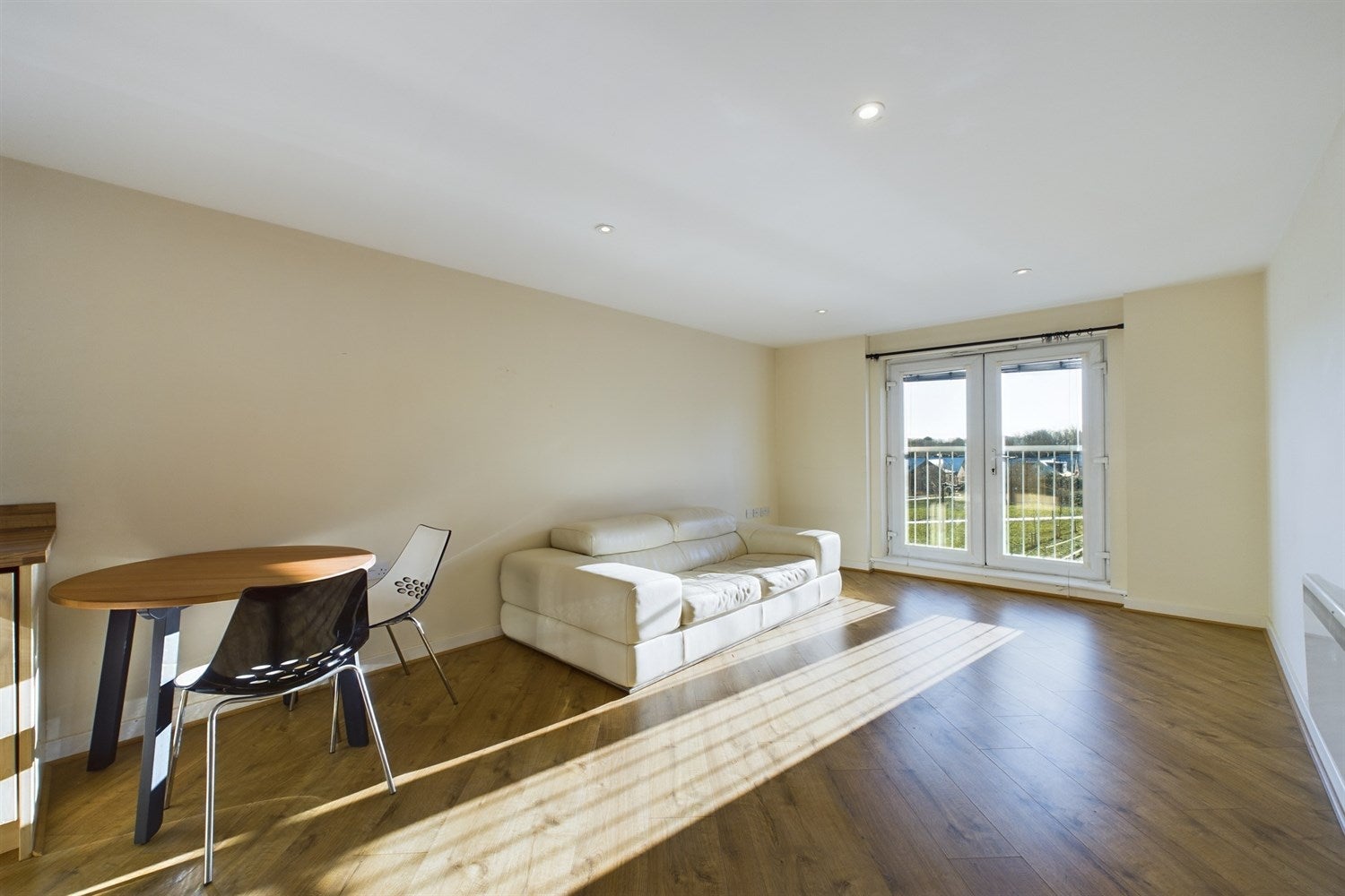 Flat Ridgewood Gardens in Newcastle upon Tyne