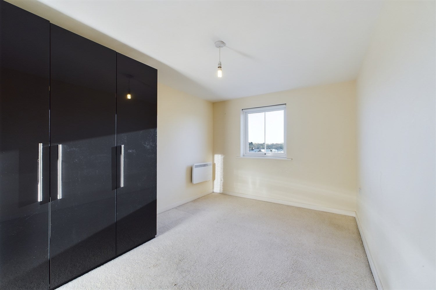 Flat Ridgewood Gardens in Newcastle upon Tyne