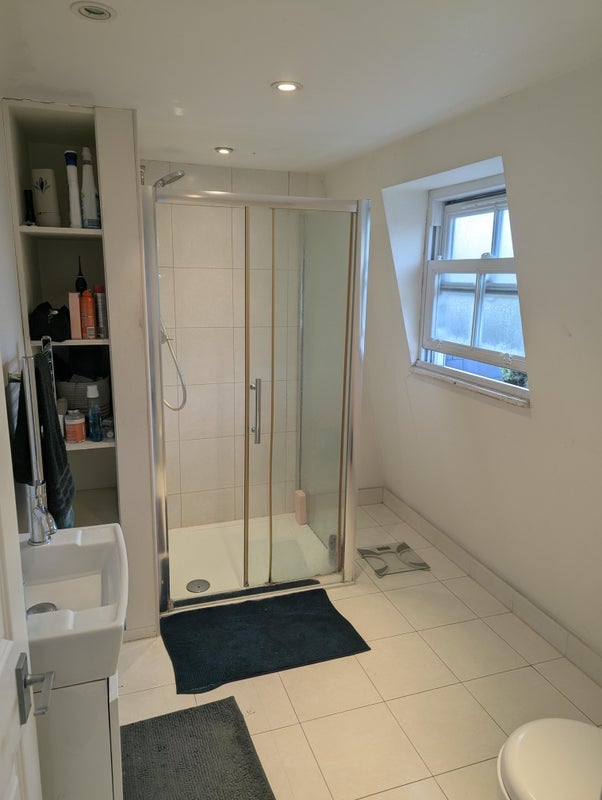 Room Abercrombie Street in Greater London