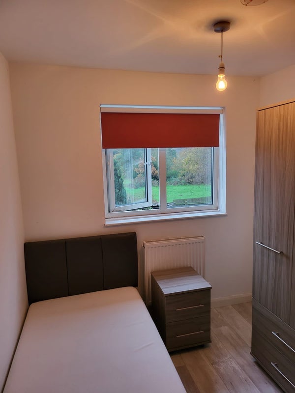 Room Tudor Close in Breckland District