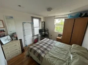 Room Elmfield Road in Greater London