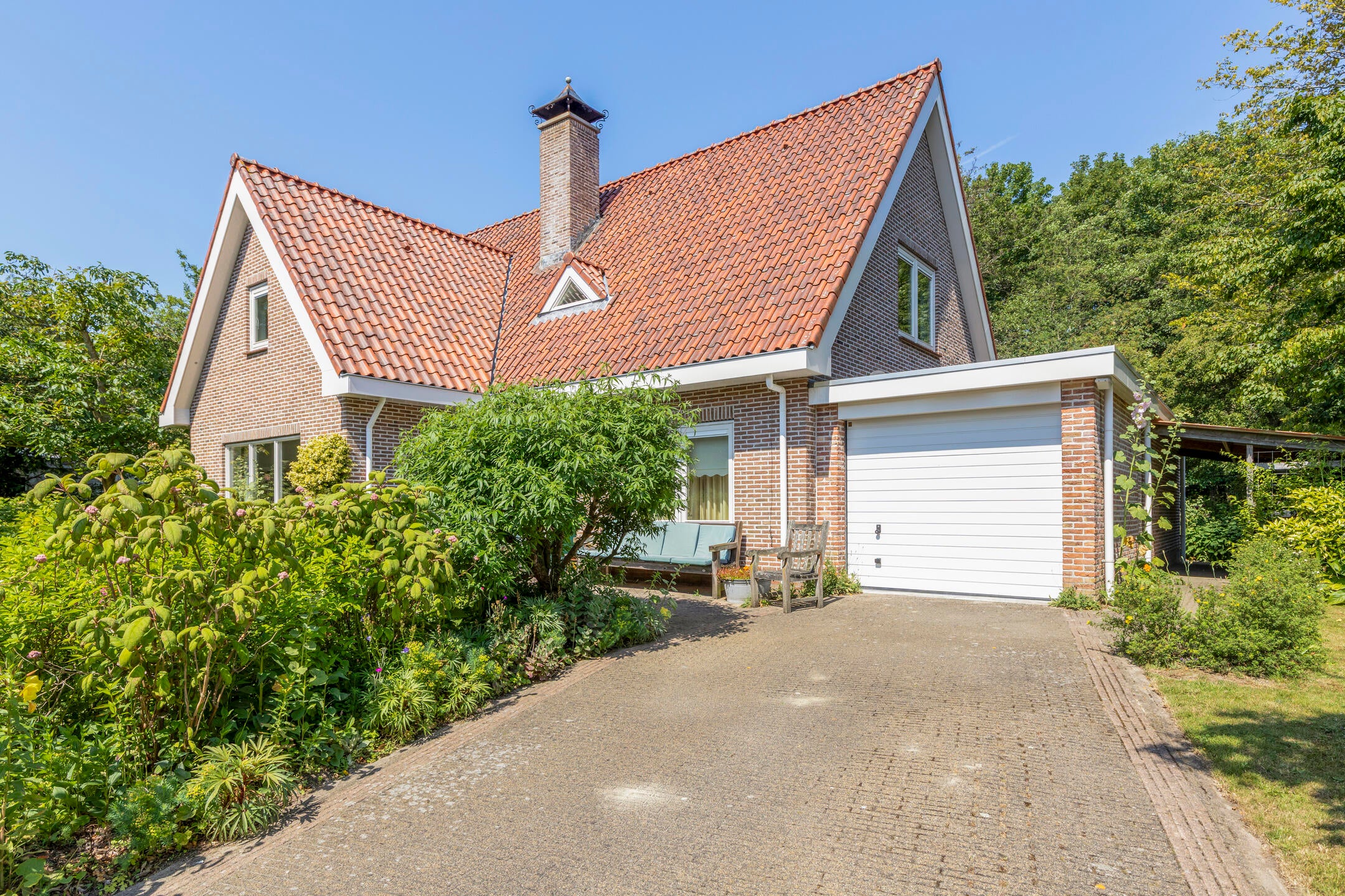 Huis Hoge Hilleweg 37 in Burgh-Haamstede