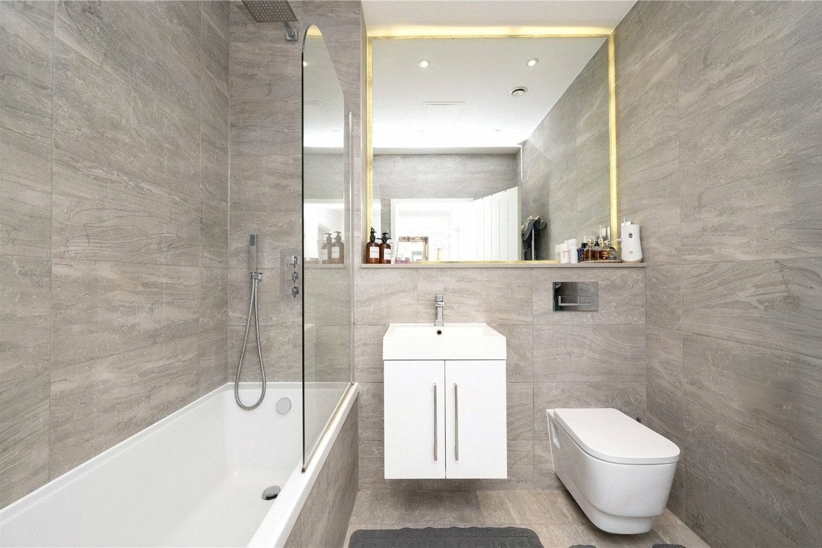 Flat Grosvenor Road in St Albans