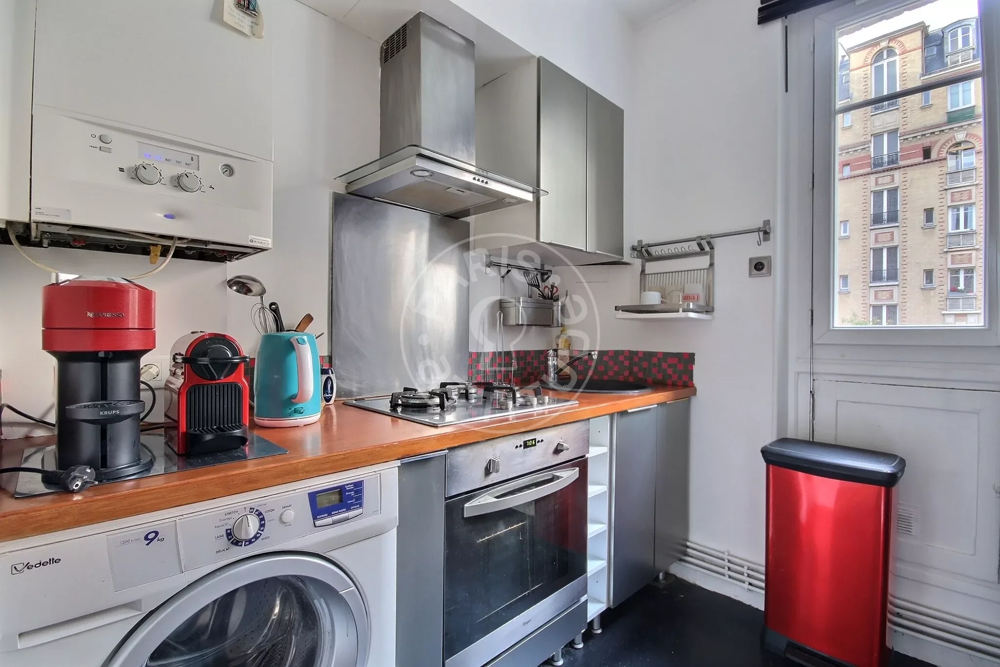 Flat Rue des Moines in Paris