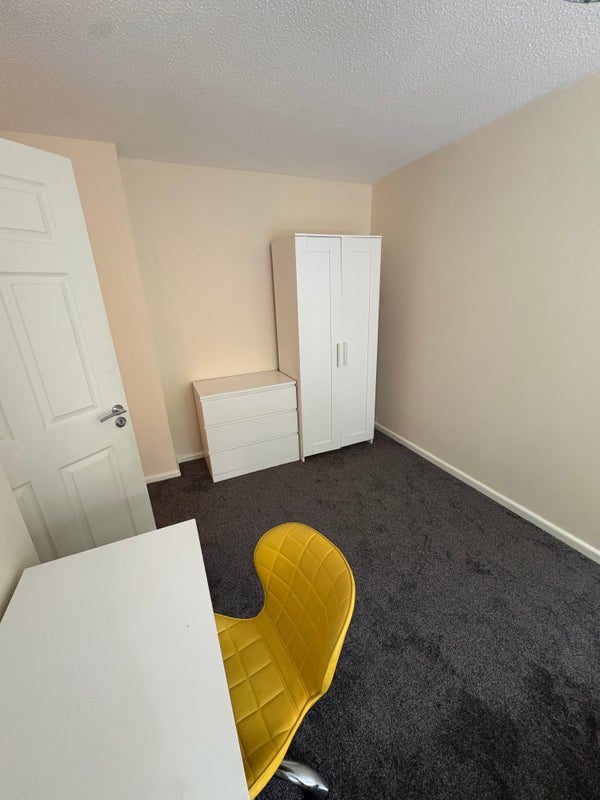 Room Portland Road in Birmingham