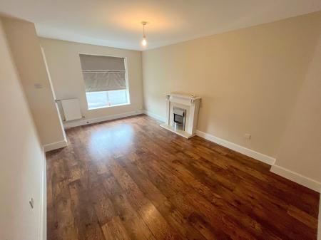 Flat Buckingham Grove in Grimsby