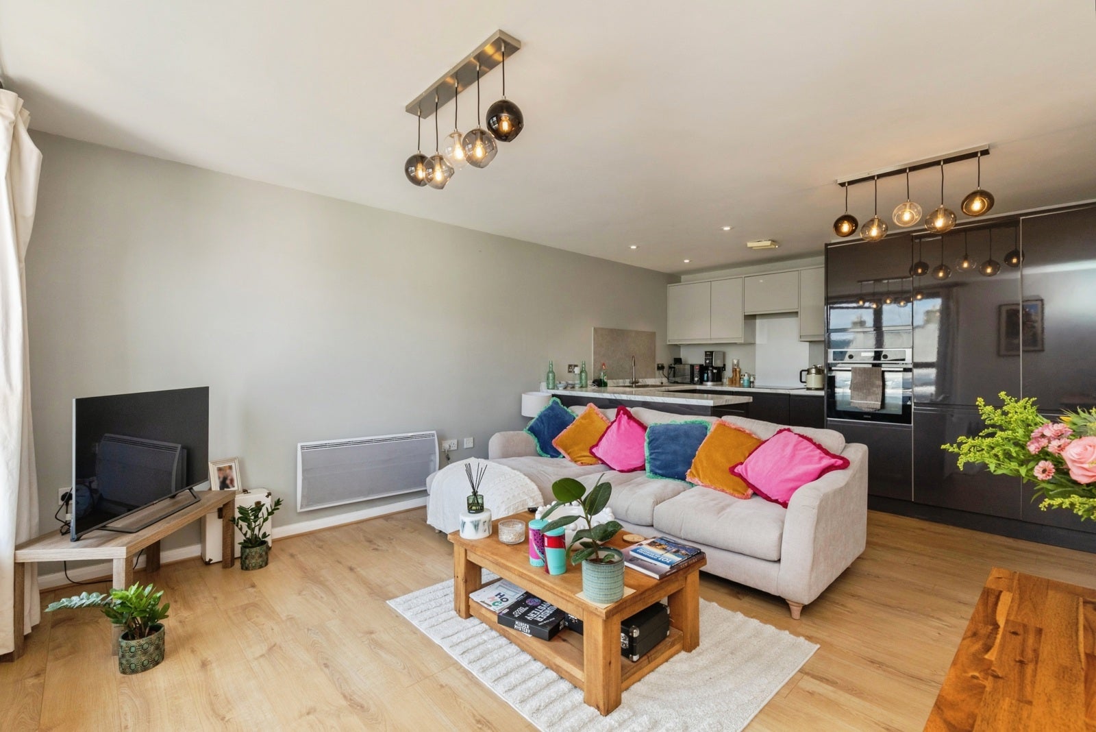 Flat Saint David Mews in Bristol