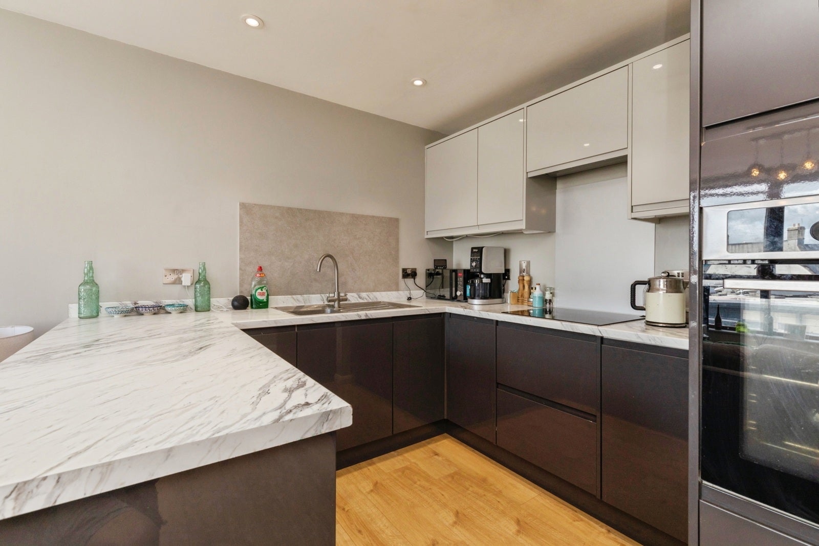 Flat Saint David Mews in Bristol