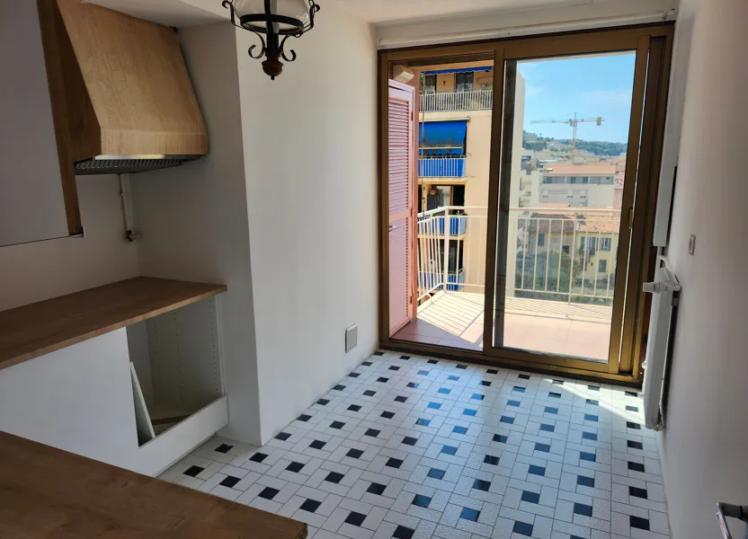 Flat Rue Caïs de Gilette in Nice