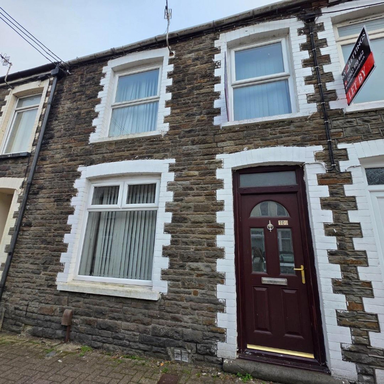 Flat Wood Road in Pontypridd