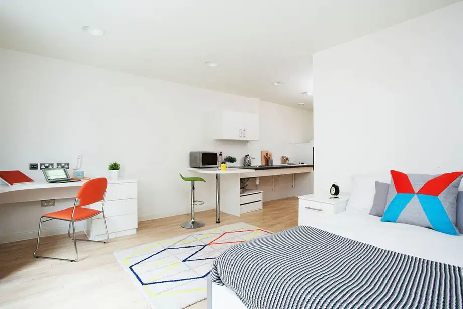 Flat Kirby Street in Greater London