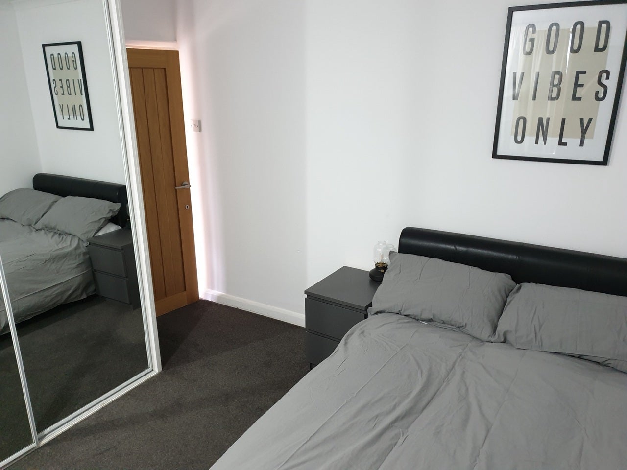 Room Parsonage Manorway in Greater London