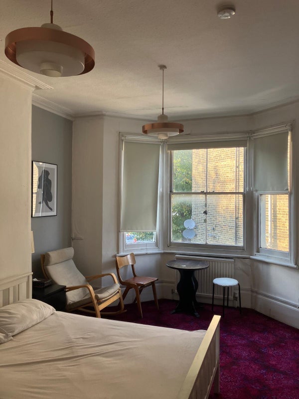 Room Prah Road in Greater London