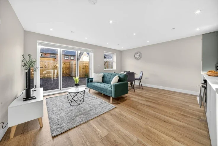 Flat Oakfield Street in Cardiff