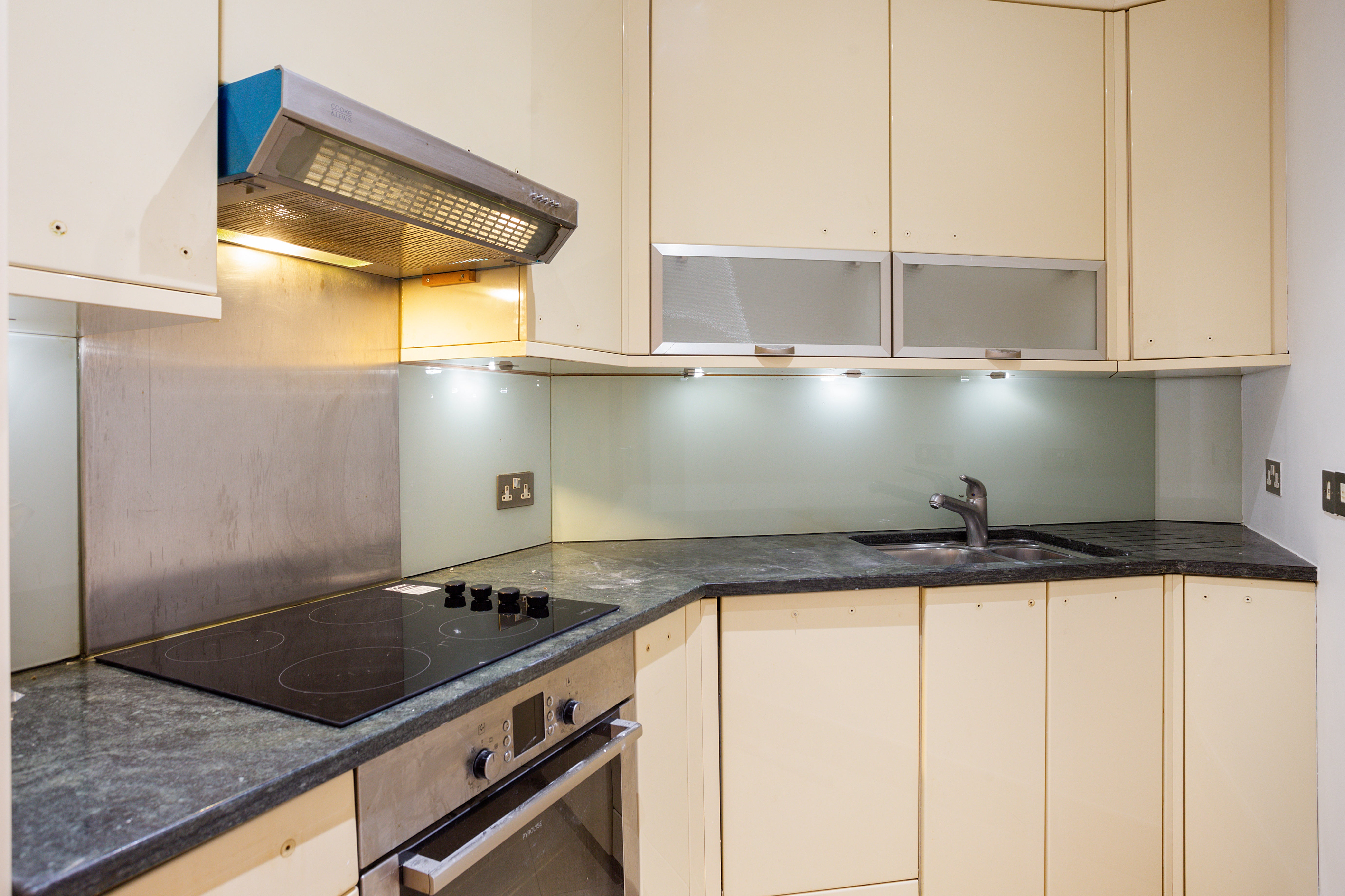 Flat Hans Road in Greater London