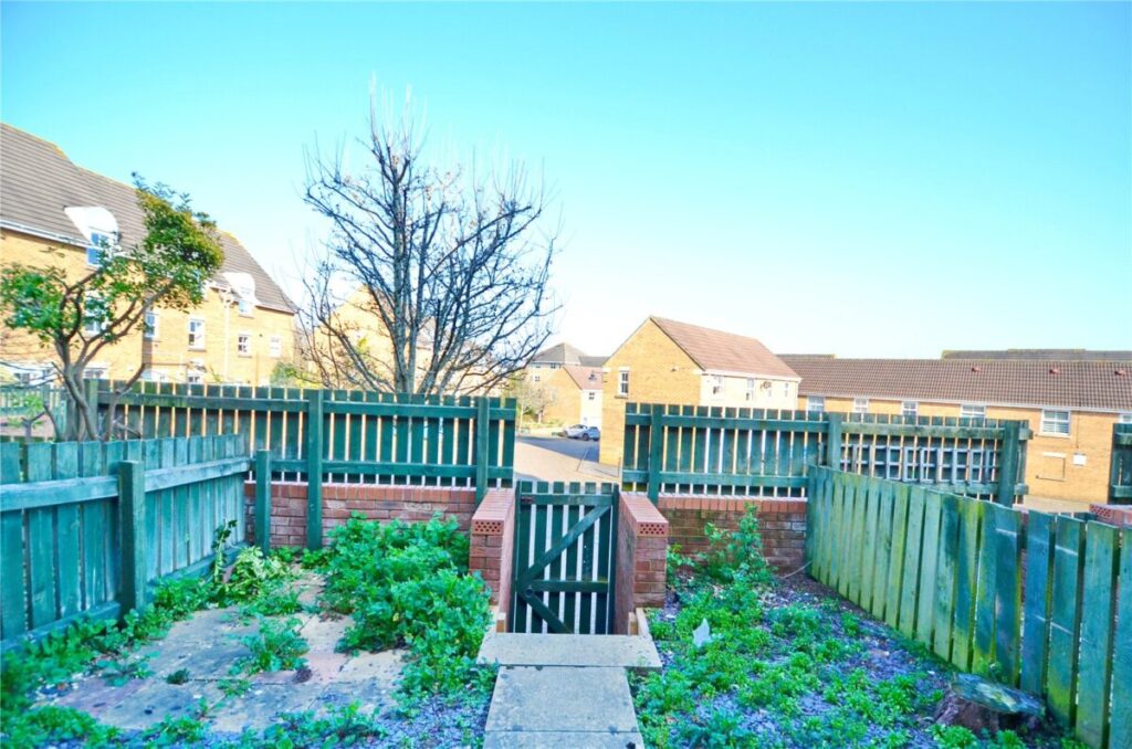 Room Casson Drive in Stoke Gifford