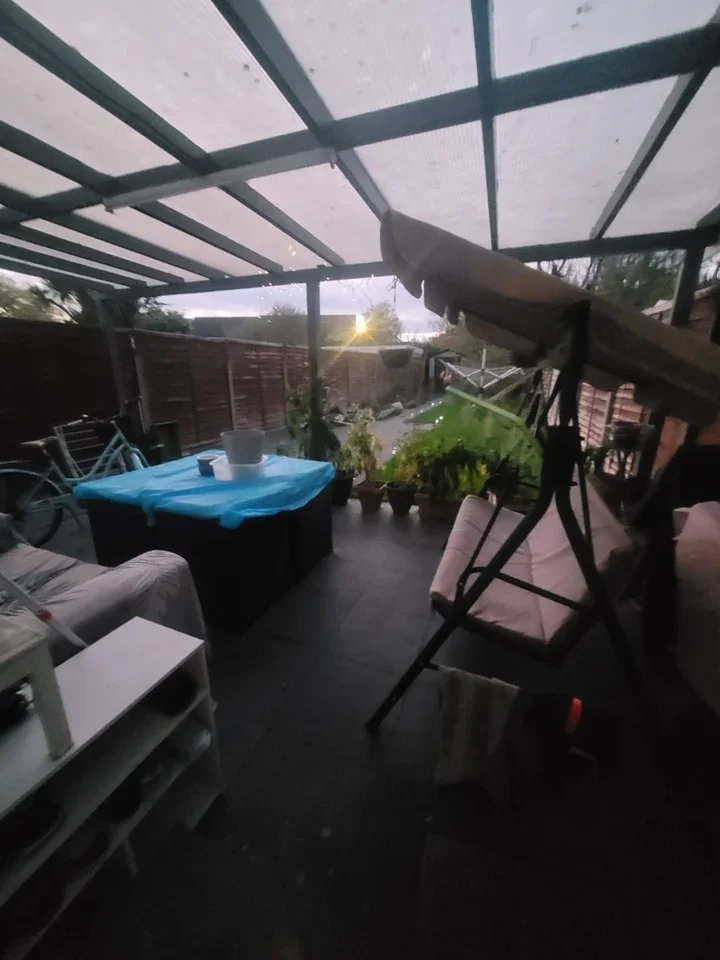 Room Cranford Avenue in Borough of Spelthorne