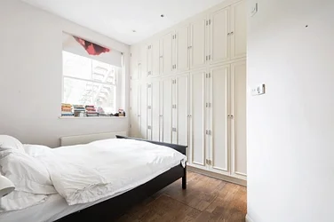 Flat Liverpool Road in Greater London