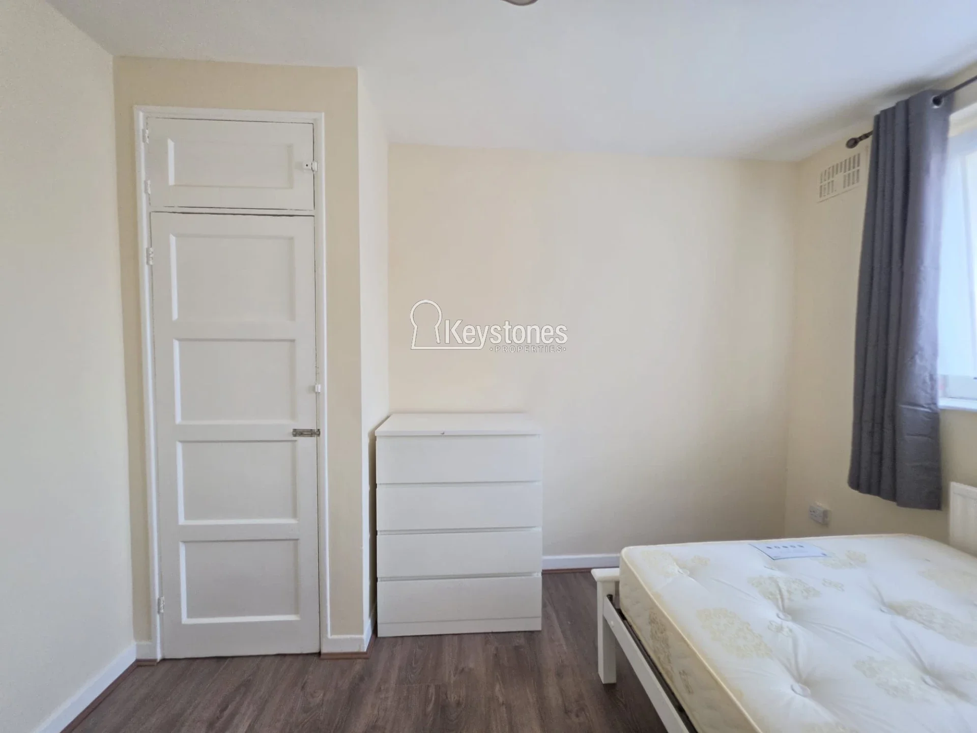 Room Canrobert Street in Greater London