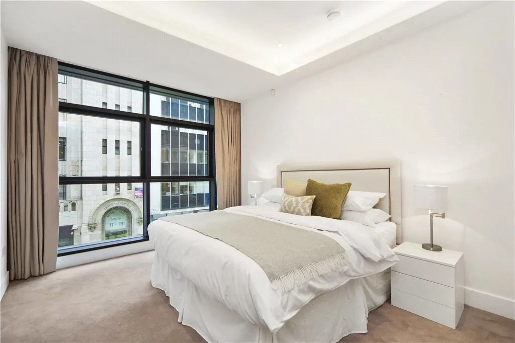 Flat Artillery Row in City of Westminster