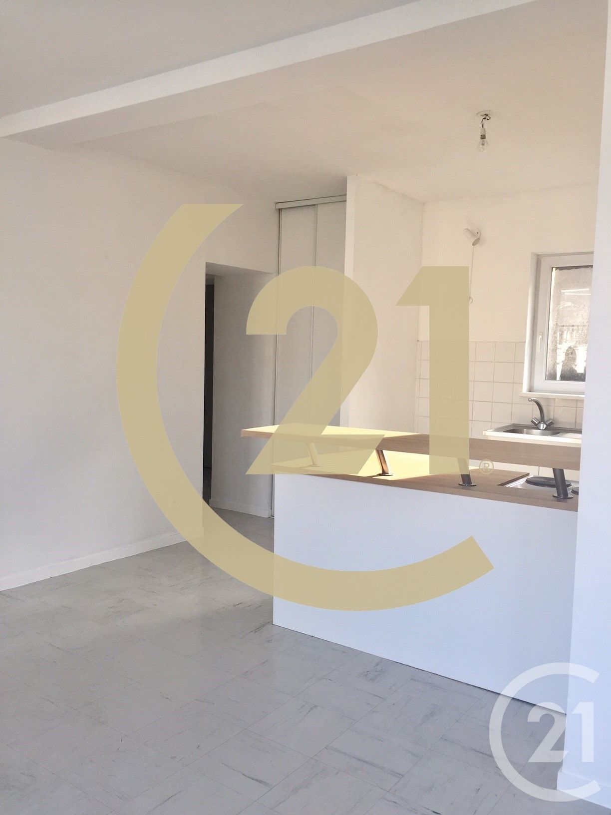 Flat Place Sadi-Carnot in Lillebonne