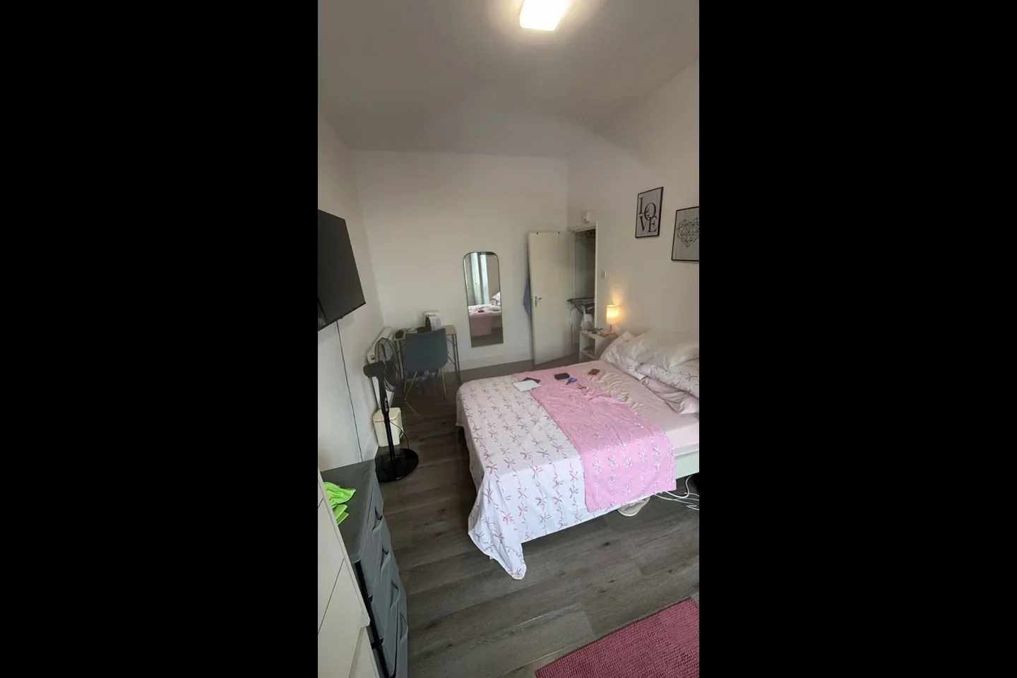 Flat Barking Road in Greater London