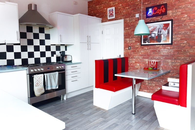 Room Back Burley Hill in Leeds