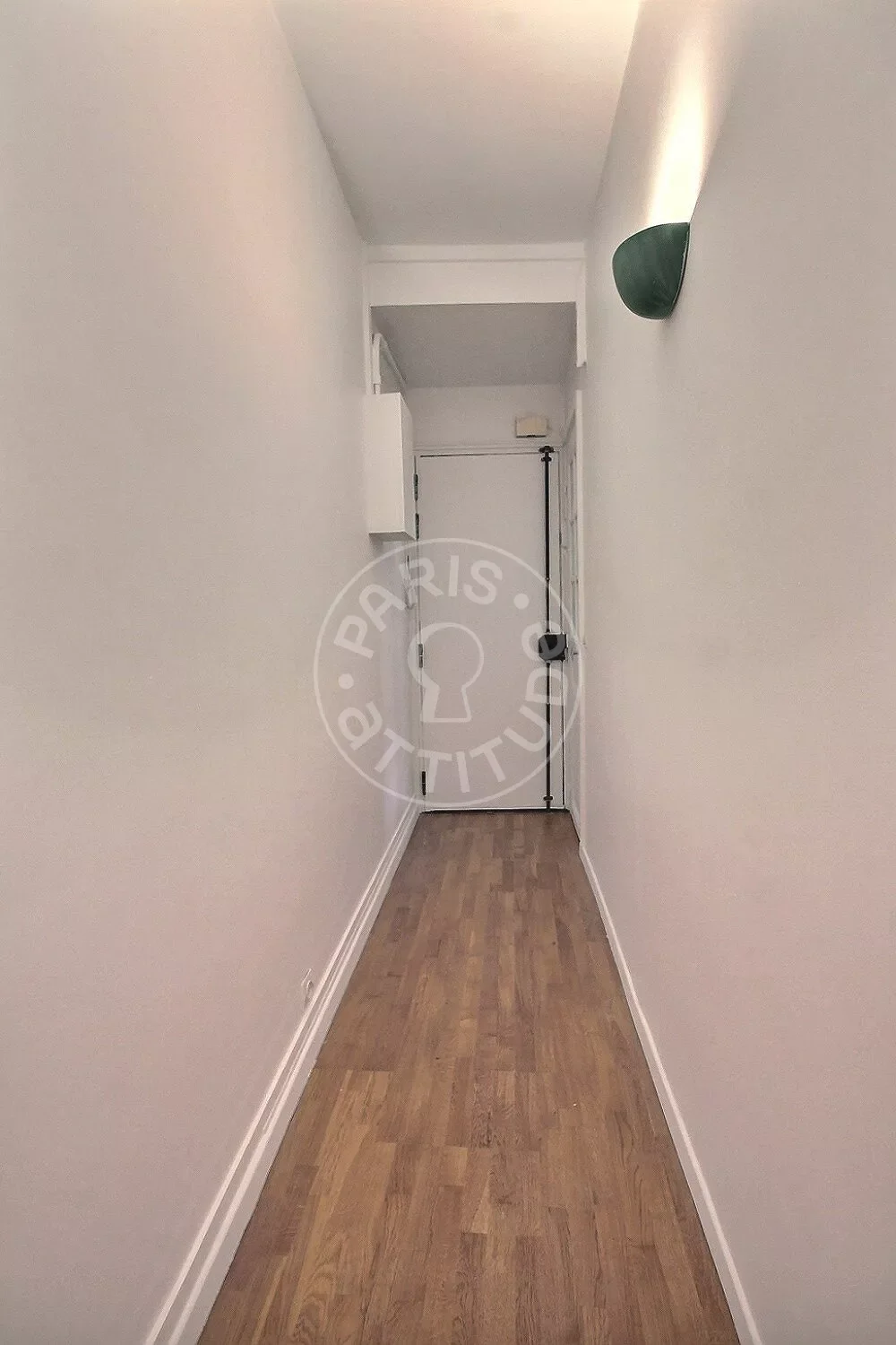 Flat Avenue du Roule in Neuilly-sur-Seine
