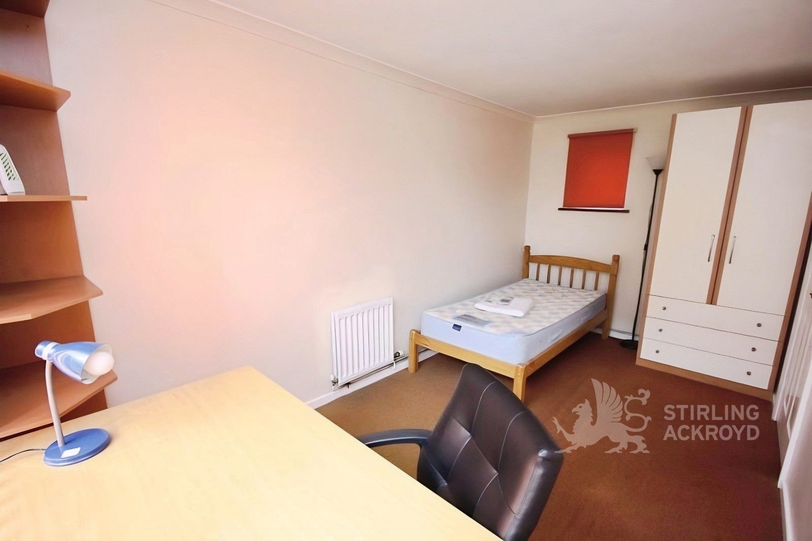 House Humbolt Close in Guildford