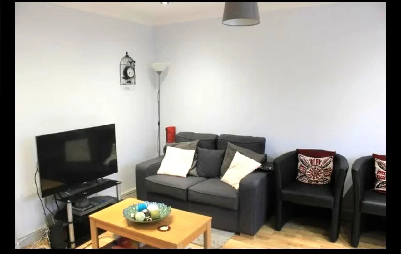 Flat Dudley Road in Greater London