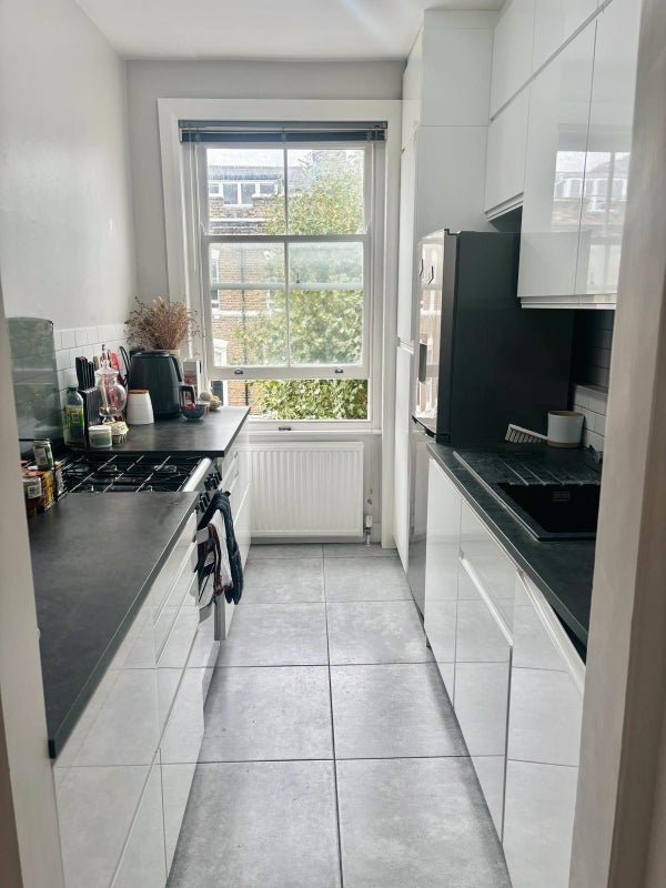 Room Falkland Road in Greater London
