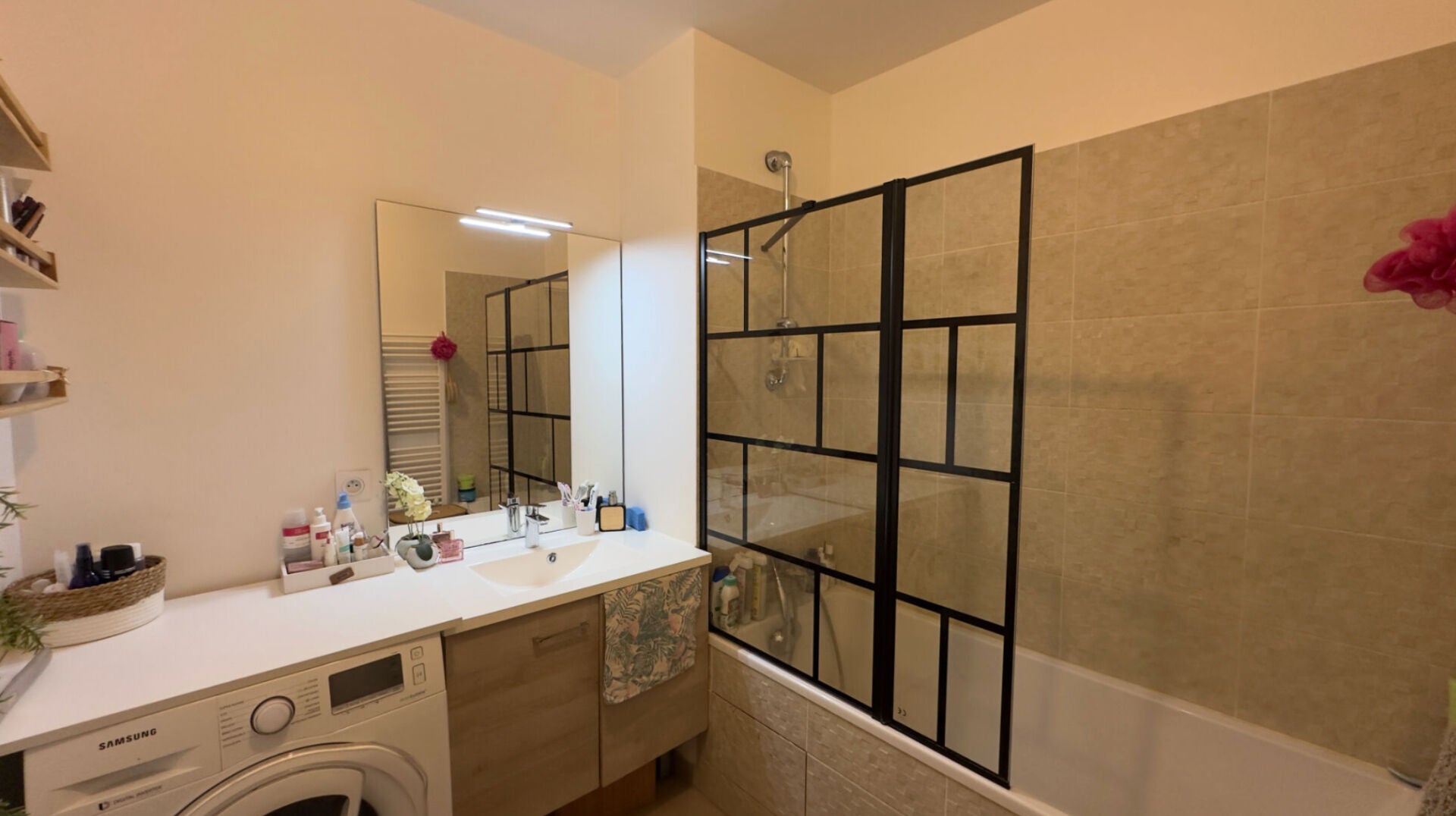 Flat Place Henri Deudon in Athis-Mons