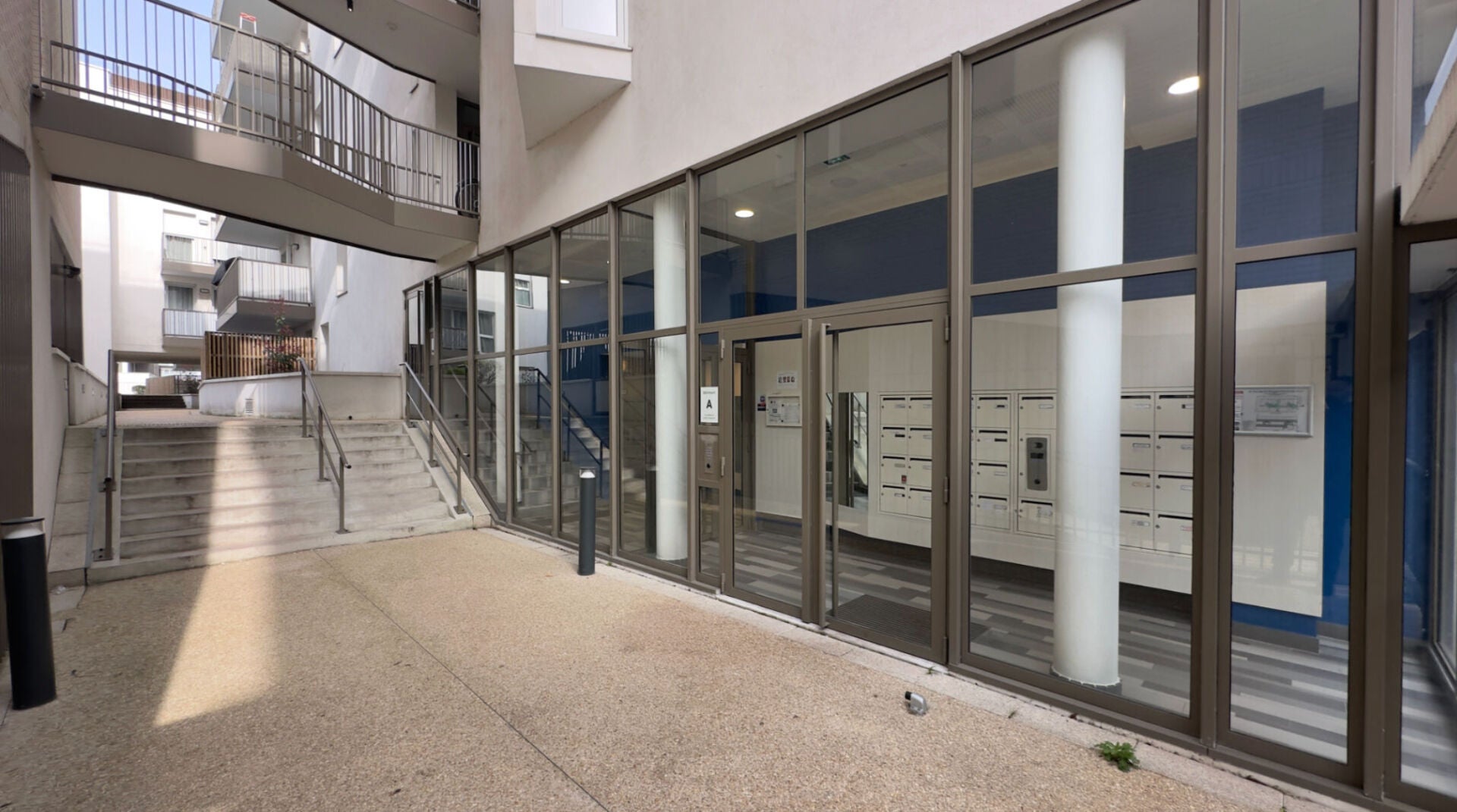 Flat Place Henri Deudon in Athis-Mons